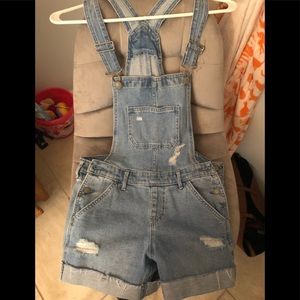 Hollister overalls✨